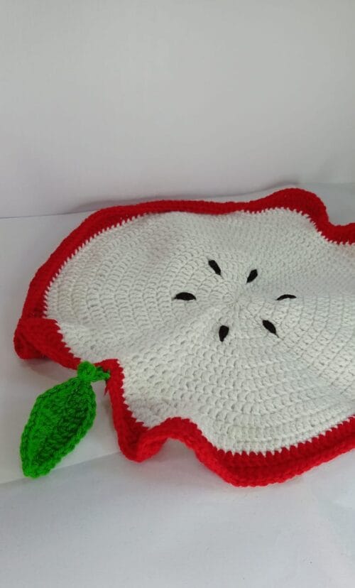Apple Shape Mat Multi Purpose Use for Rabbits and Guinea pigs - Image 3