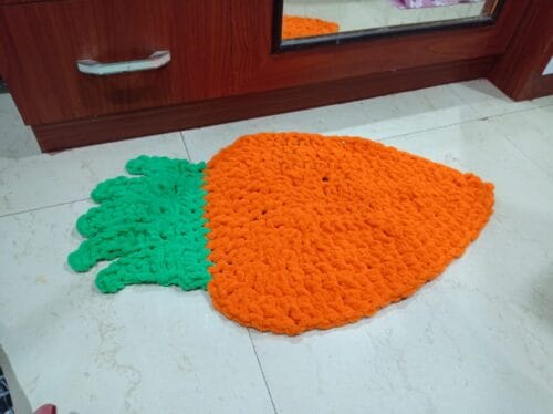 Carrot shape bed for rabbit and cats - Image 4