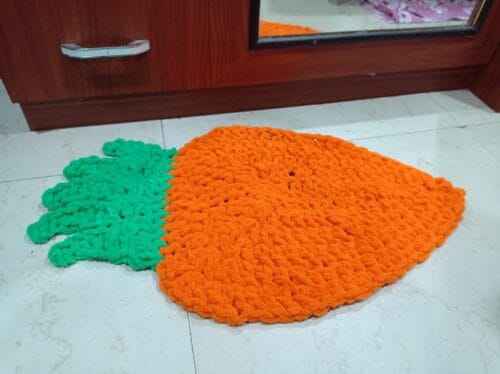 Carrot shape bed for rabbit and cats - Image 6