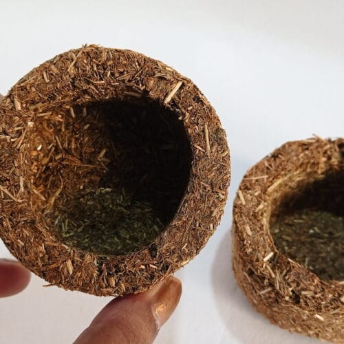 Timothy Hay Cups 1pc