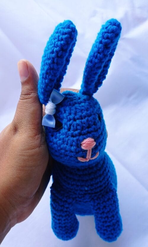 BLUE BUN GUY - Image 4