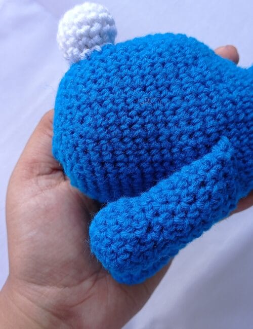 BLUE BUN GUY - Image 6