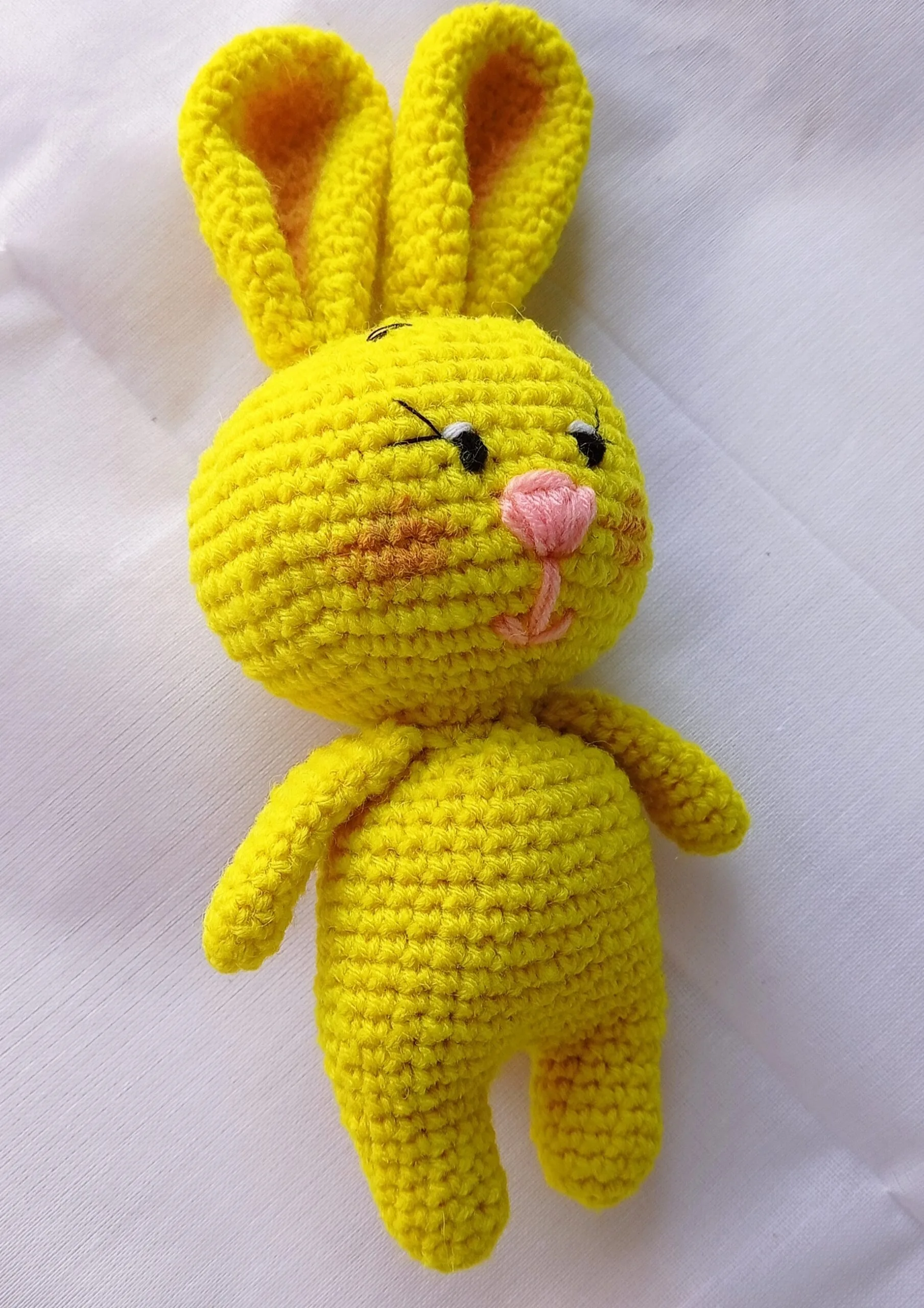 YELLOW BUNNY GIRL - Image 2