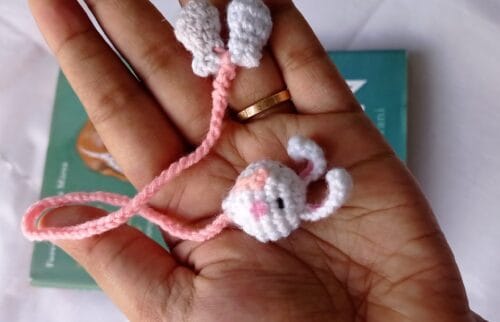 BUNNY HOPPING BOOKMARK - Image 6