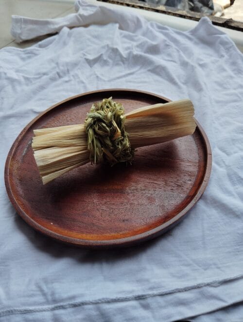 Crinkle Chew Bundle – Natural Toy for Bunnies & Guinea Pigs - Image 3