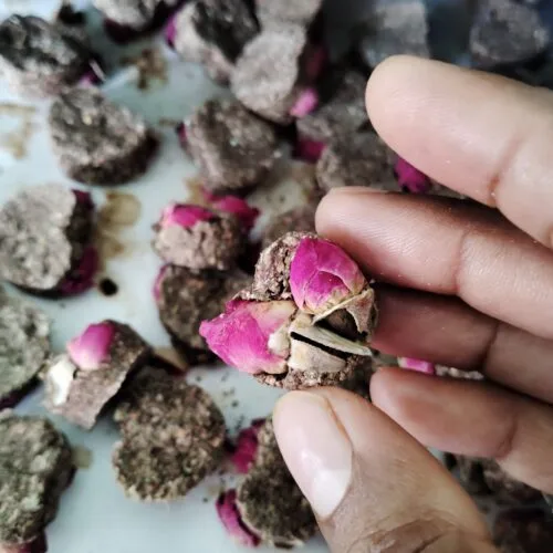 Rose Puff